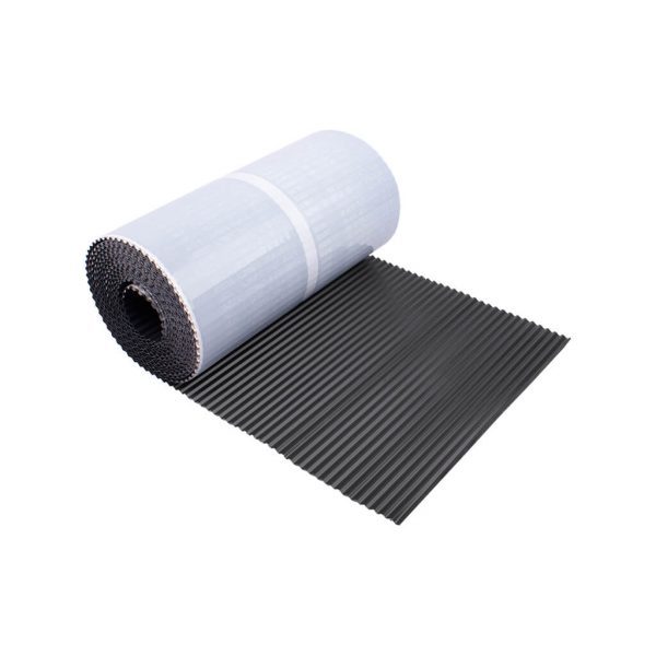 schwarze Kaminanschlüsse